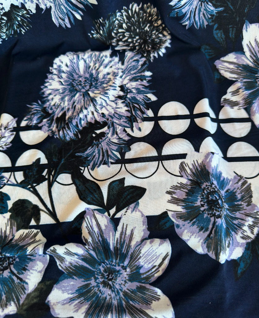 [S2129L] Jersey Peach Border Print