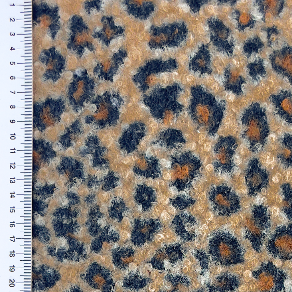 [S2457R] Knitted Bouclé Leopard