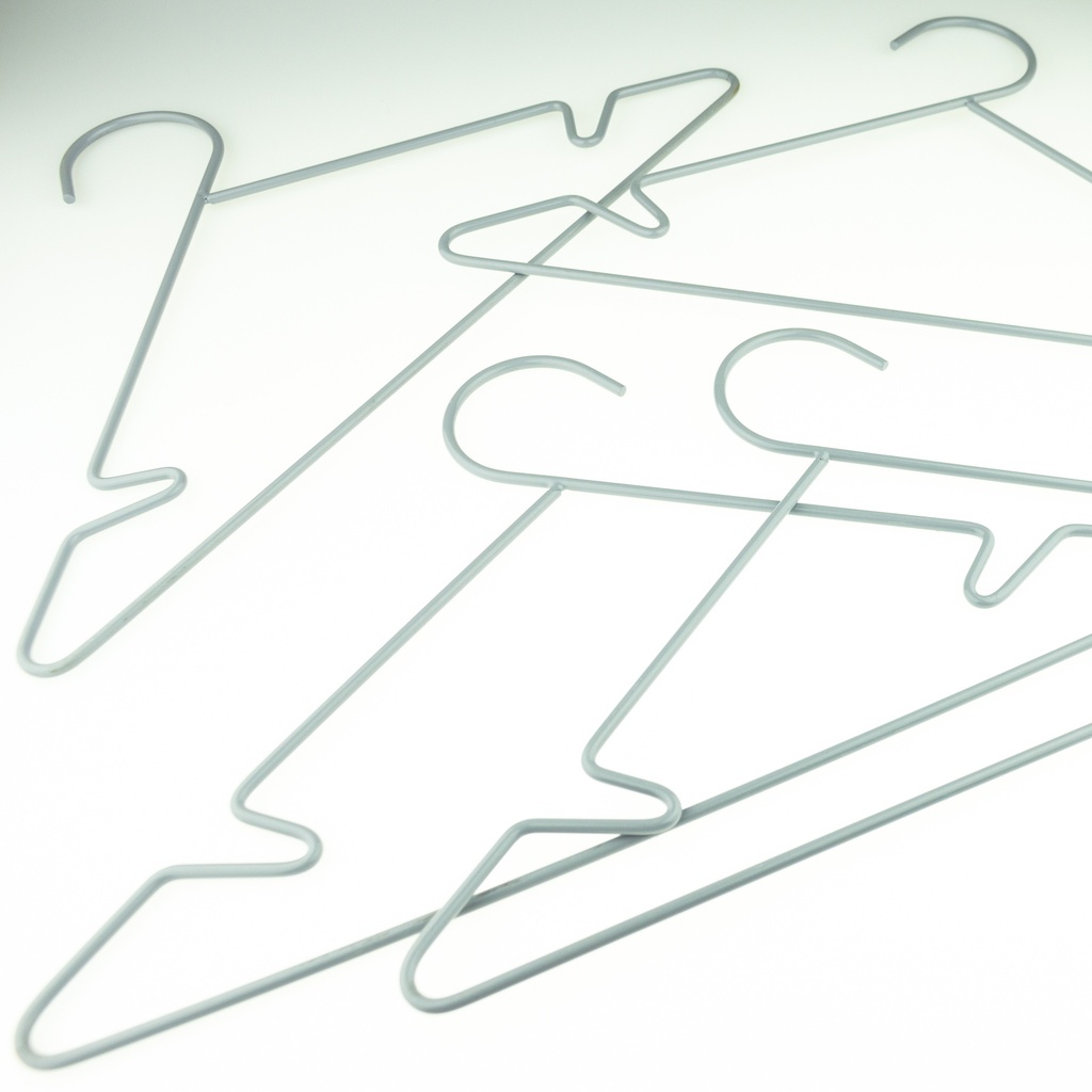 [677R] Clothes Hanger Metal