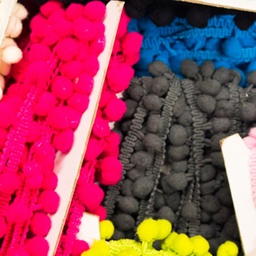 [002R] Pom Pom Lace Middle