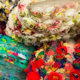 [090R] Rosor på tyll