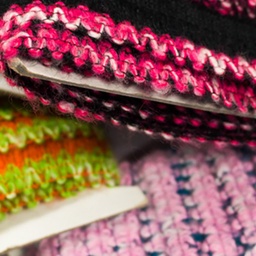 [184R] Dreifarbig Band Gestrickt