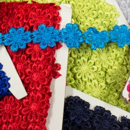 [188R] Crocheted Flower Trim Large