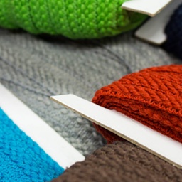 [241R] Cinta Très Grosero